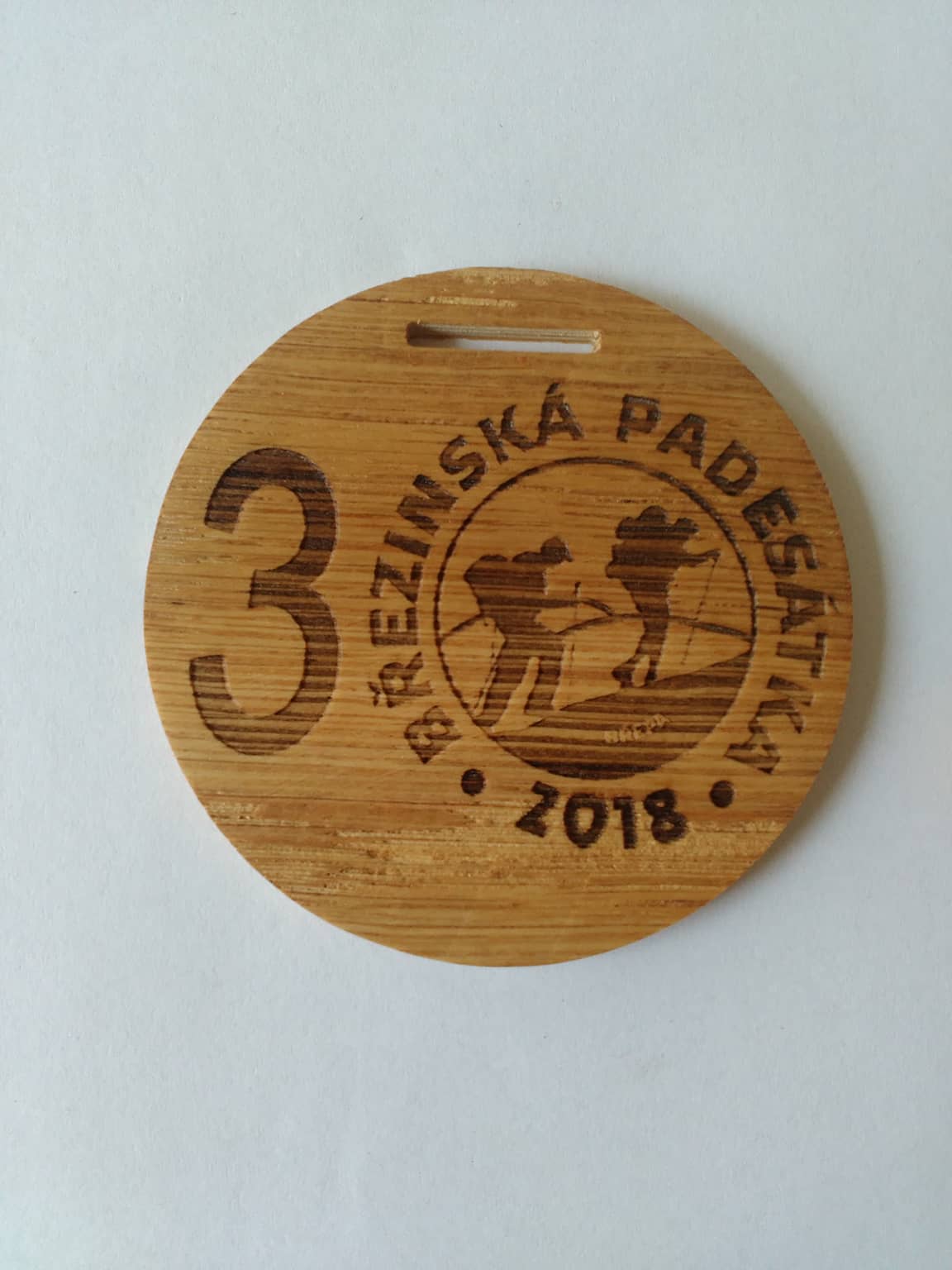 Medaile ze dřeva 4